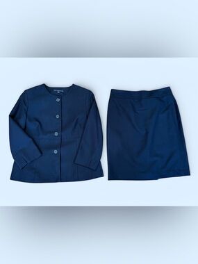 Brooks Brothers 2-piece suit, Navy Blue, jacket 10, skirt 10 petite